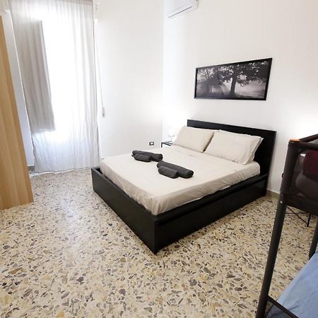 Apartment Holiday Catania Exteriör bild