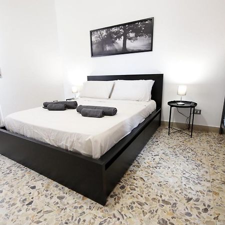 Apartment Holiday Catania Exteriör bild